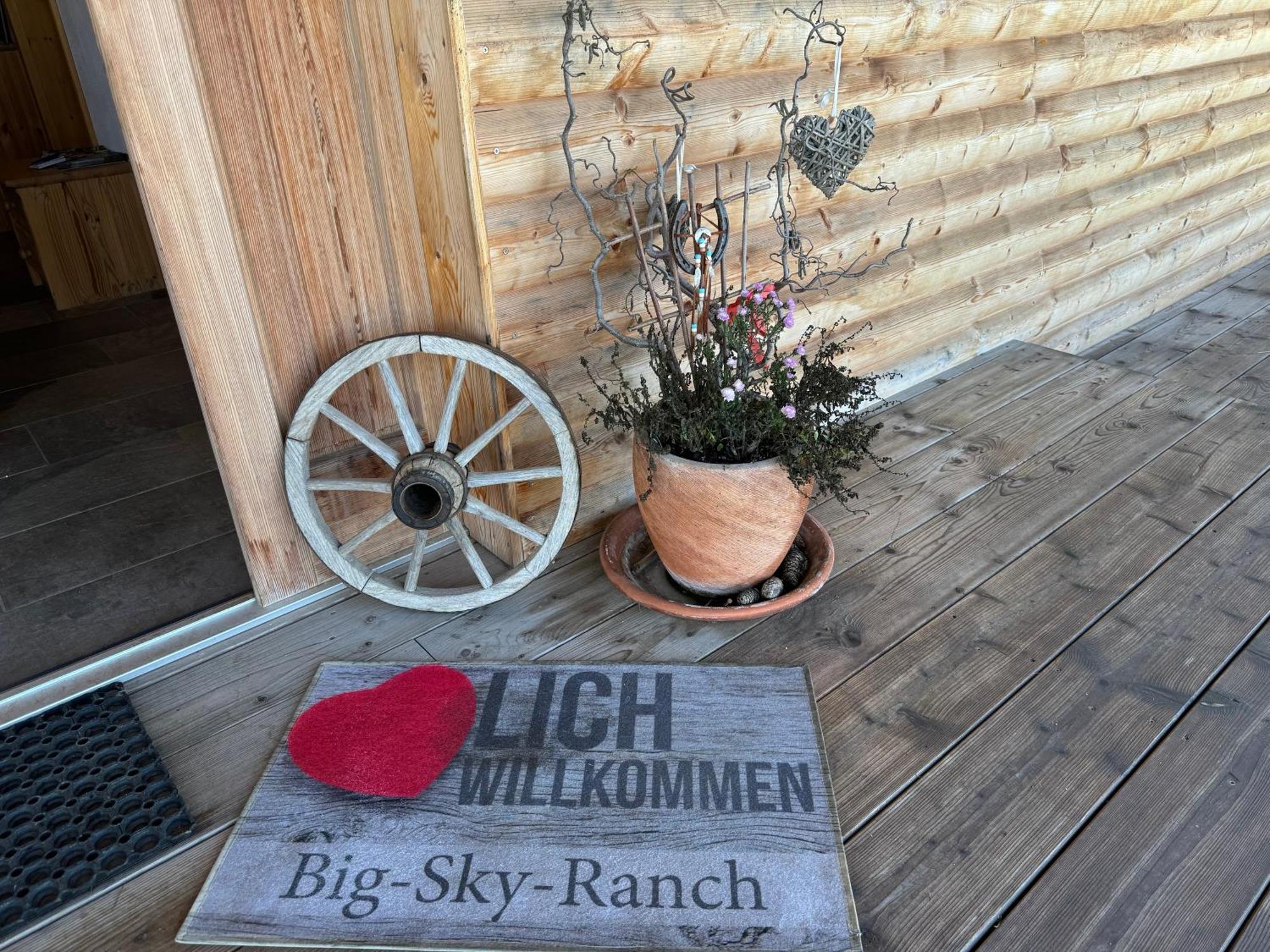 Big Sky Ranch Bed & Breakfast Liebenau  Dış mekan fotoğraf